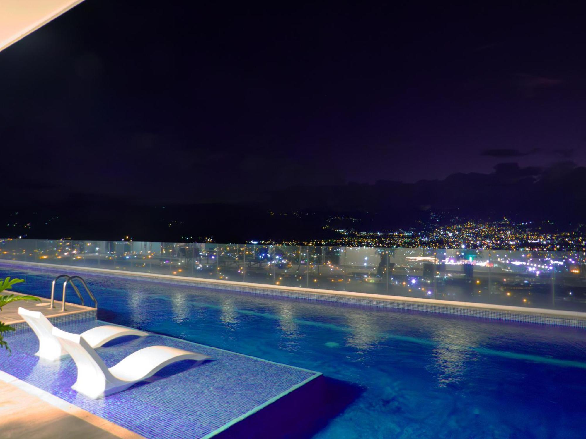 Ifreses, Study Full Equipped Whith Pool, Air- Conditioning, Spectacular View Of The City, Parking With Additional Payment Curridabat Buitenkant foto